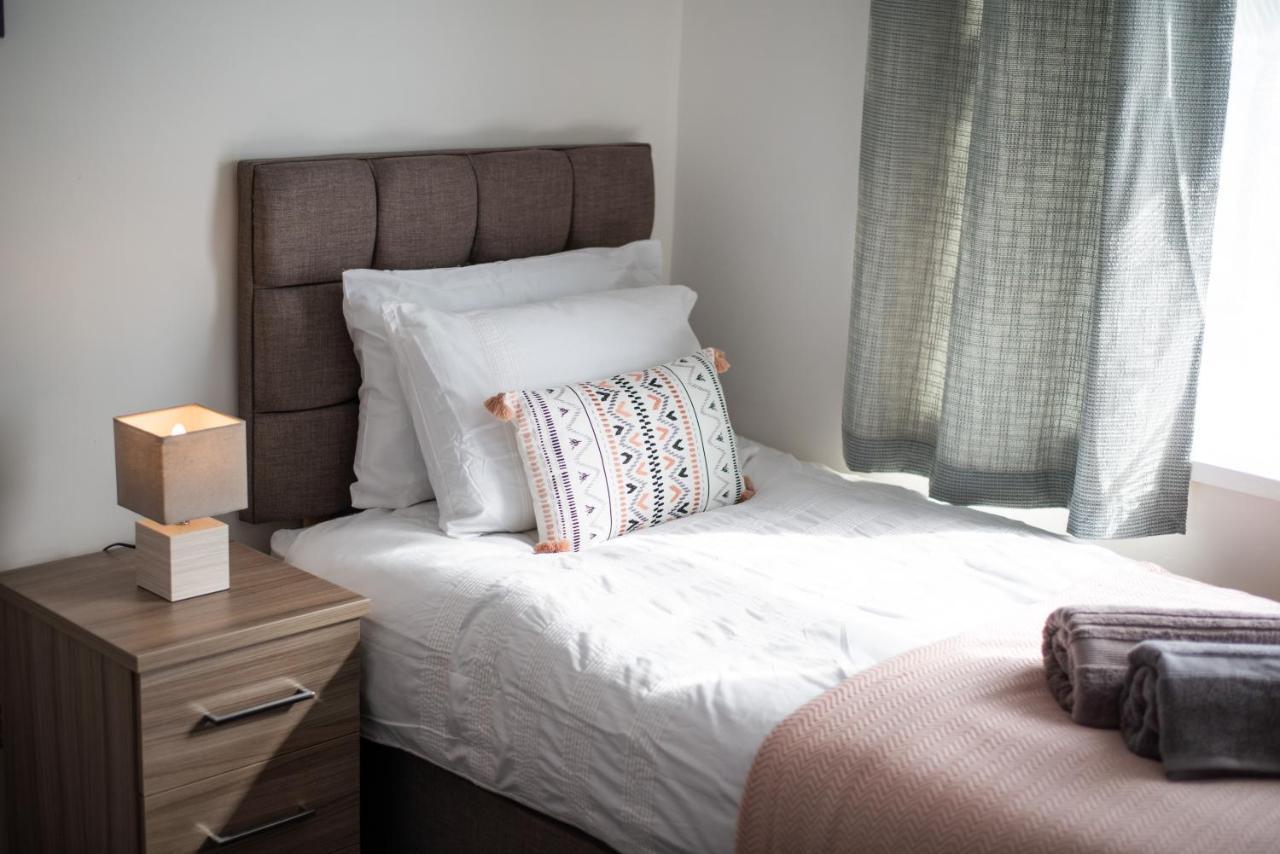 Free Parking, Spacious Rooms, Smart Tv'S All Rooms Swansea Dış mekan fotoğraf
